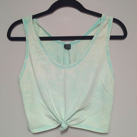 Wild Fable Green Cropped Tank Top - Picture 1 of 5